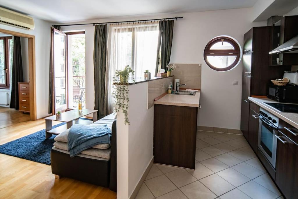 Free Parking! Soho Budapest 304, 4 Ppl, Ac, Fast Wifi, Smart Tv Kültér fotó